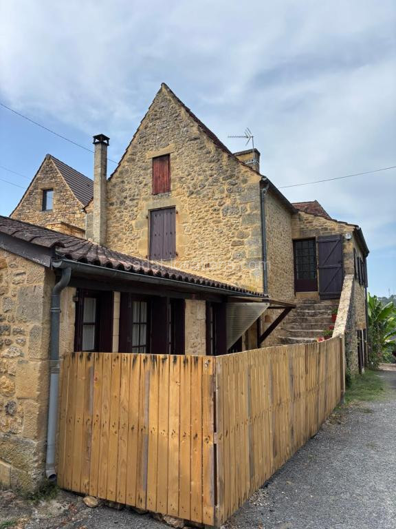 Photo de Corps de ferme rénové à 10 min de Sarlat