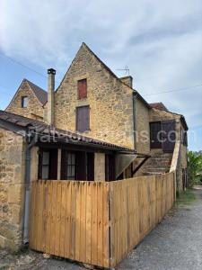 Corps de ferme rénové à 10 min de Sarlat à Carsac-Aillac