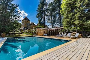 Photo de la Villas Villa avec piscine sur le domaine d'un château à Carsac-Aillac